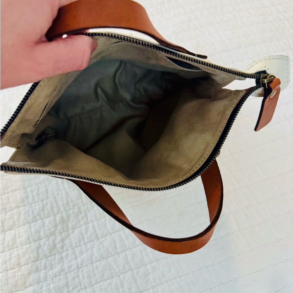 Parker Thatch Eggshell Leather Small Charlie Bag - image 6